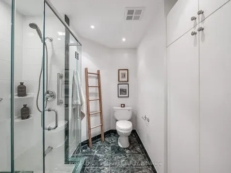 100 Hayden Street Toronto ON M4Y 3C7