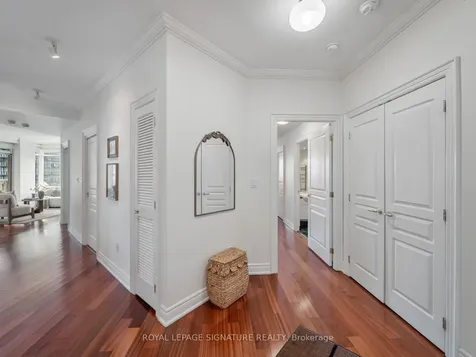 100 Hayden Street Toronto ON M4Y 3C7