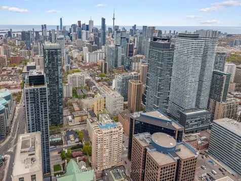 100 Hayden Street Toronto ON M4Y 3C7