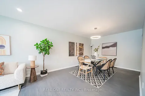 27 Elise Terrace Toronto ON M2R 2W9