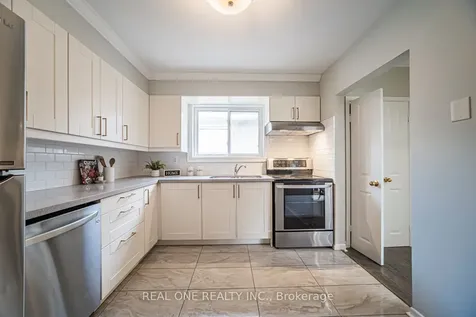27 Elise Terrace Toronto ON M2R 2W9
