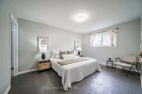 27 Elise Terrace Toronto ON M2R 2W9