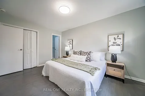 27 Elise Terrace Toronto ON M2R 2W9