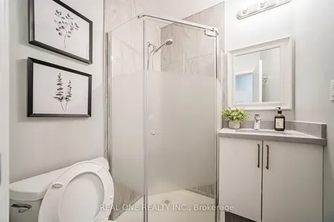 27 Elise Terrace Toronto ON M2R 2W9