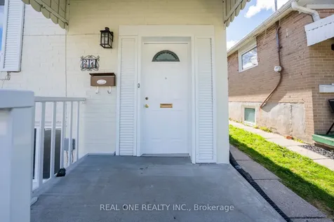 27 Elise Terrace Toronto ON M2R 2W9