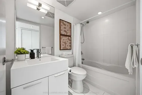 25 Capreol Court Toronto ON M5V 3Z7