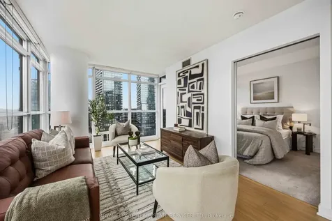 25 Capreol Court Toronto ON M5V 3Z7