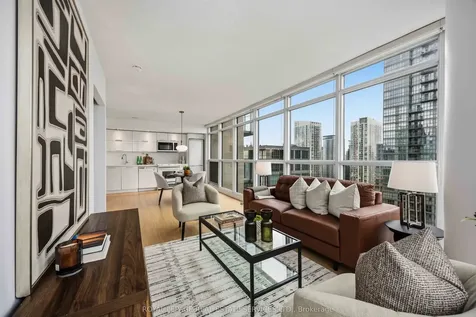 25 Capreol Court Toronto ON M5V 3Z7