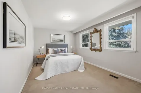 29 Warlock Crescent Toronto ON M2K 2H8
