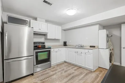 29 Warlock Crescent Toronto ON M2K 2H8