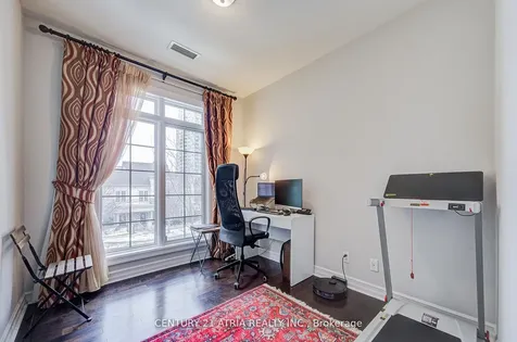17 Barberry Place Toronto ON M2K 3E2