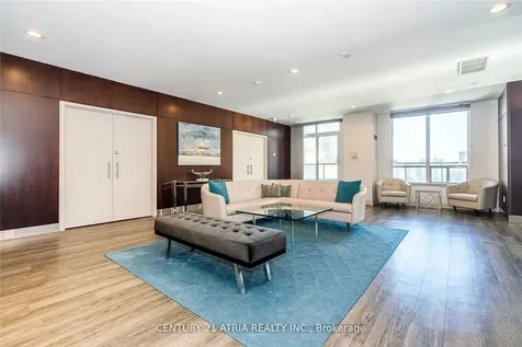17 Barberry Place Toronto ON M2K 3E2