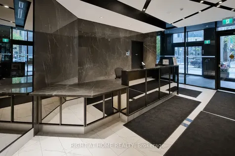 327 King Street Toronto ON M5V 0W7