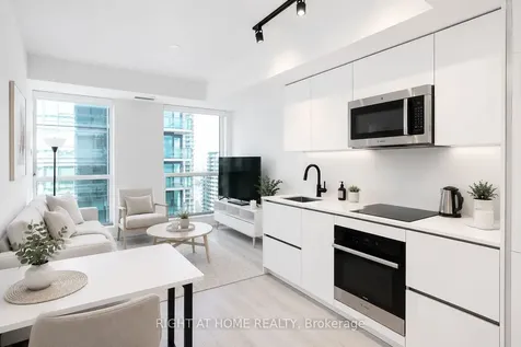 327 King Street Toronto ON M5V 0W7