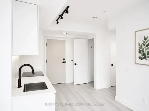 327 King Street Toronto ON M5V 0W7