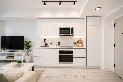 327 King Street Toronto ON M5V 0W7