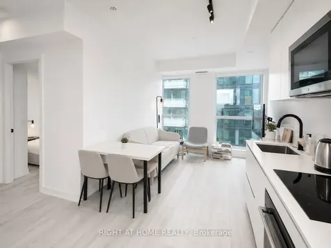 327 King Street Toronto ON M5V 0W7