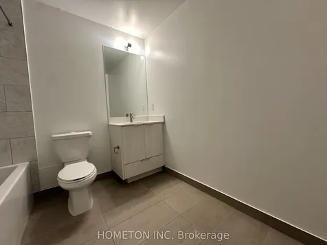 36 Forest Manor Road Toronto ON M2J 1M5