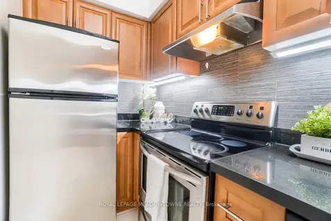 263 Wellington Street W Toronto ON M5V 3E6