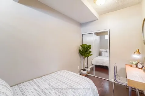 263 Wellington Street W Toronto ON M5V 3E6