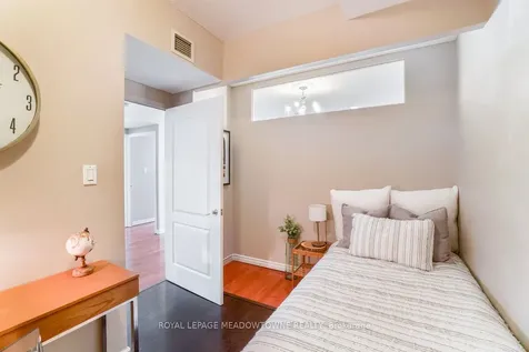263 Wellington Street W Toronto ON M5V 3E6