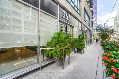 263 Wellington Street W Toronto ON M5V 3E6
