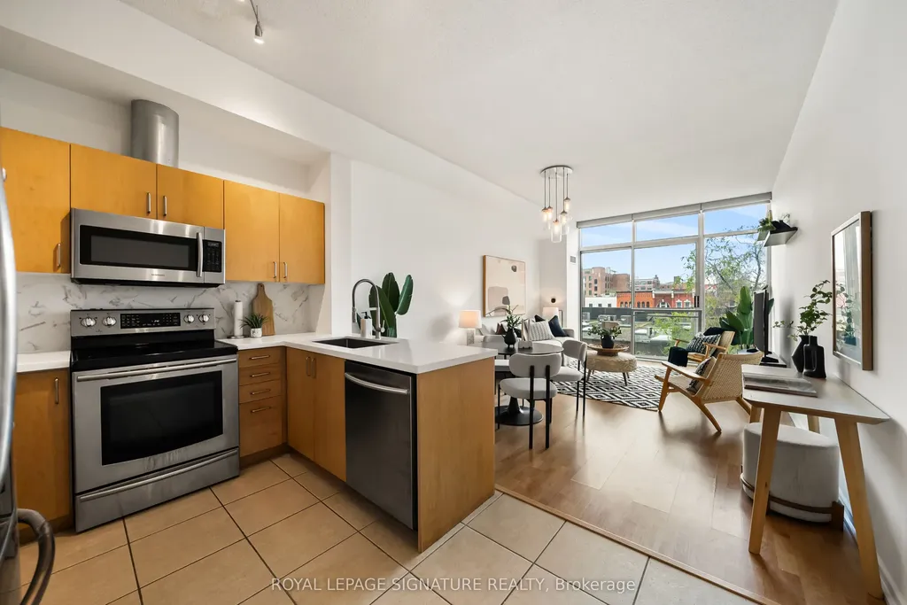 388 Richmond Street W Toronto ON M5V 3P1