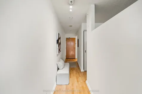 388 Richmond Street W Toronto ON M5V 3P1