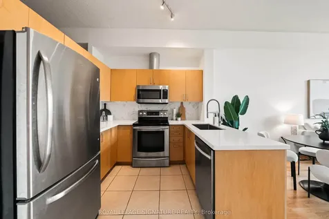 388 Richmond Street W Toronto ON M5V 3P1