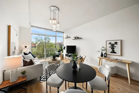 388 Richmond Street W Toronto ON M5V 3P1
