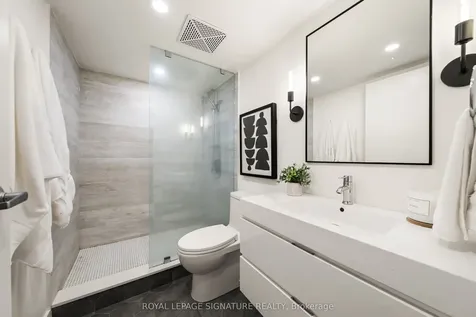 388 Richmond Street W Toronto ON M5V 3P1
