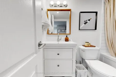 12 Sudbury Street Toronto ON M6J 3W7