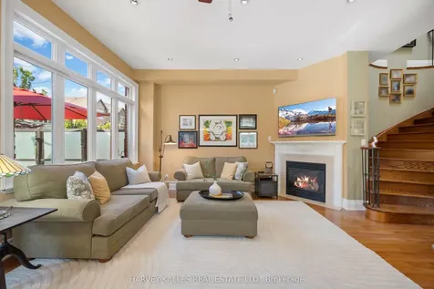 466 Glengarry Avenue Toronto ON M5M 1G1