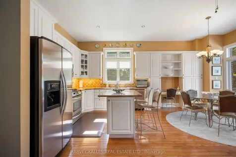 466 Glengarry Avenue Toronto ON M5M 1G1