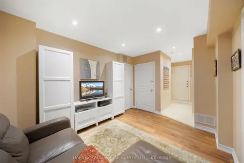 466 Glengarry Avenue Toronto ON M5M 1G1