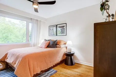 32A Vermont Avenue Toronto ON M6G 1X7