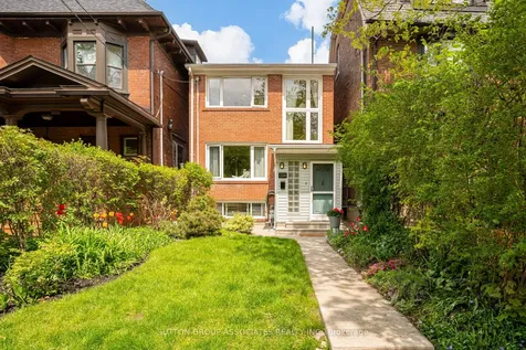 32A Vermont Avenue Toronto ON M6G 1X7