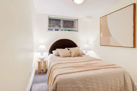 32A Vermont Avenue Toronto ON M6G 1X7