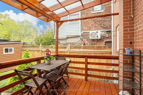 32A Vermont Avenue Toronto ON M6G 1X7