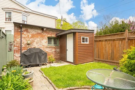 32A Vermont Avenue Toronto ON M6G 1X7