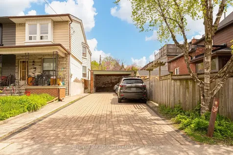 32A Vermont Avenue Toronto ON M6G 1X7