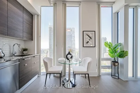 28 Wellesley Street E Toronto ON M4Y 0C4