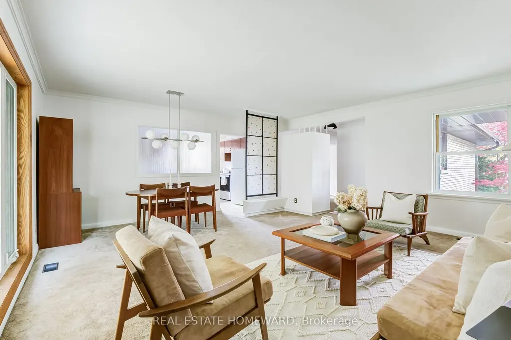 36 Hesketh Court Toronto ON M4A 1M6