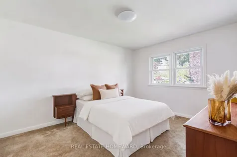 36 Hesketh Court Toronto ON M4A 1M6