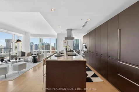 180 University Avenue Toronto ON M5H 0A2