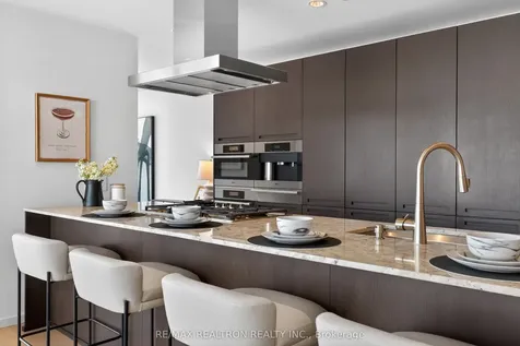 180 University Avenue Toronto ON M5H 0A2