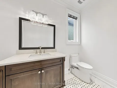 111 Byng Avenue Toronto ON M2N 4K5