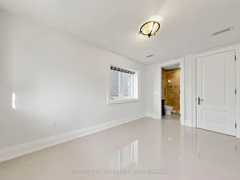 111 Byng Avenue Toronto ON M2N 4K5