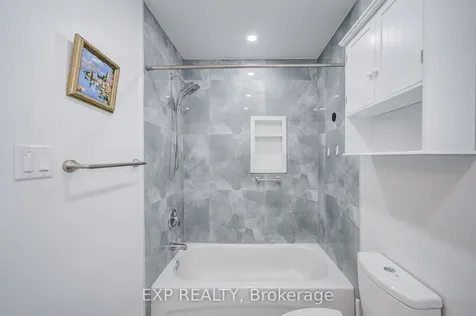 124 Chipwood Crescent Toronto ON M2J 3X7