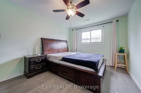124 Chipwood Crescent Toronto ON M2J 3X7